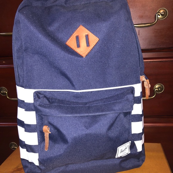 Herschel supply Co. backpack LIKE NEW